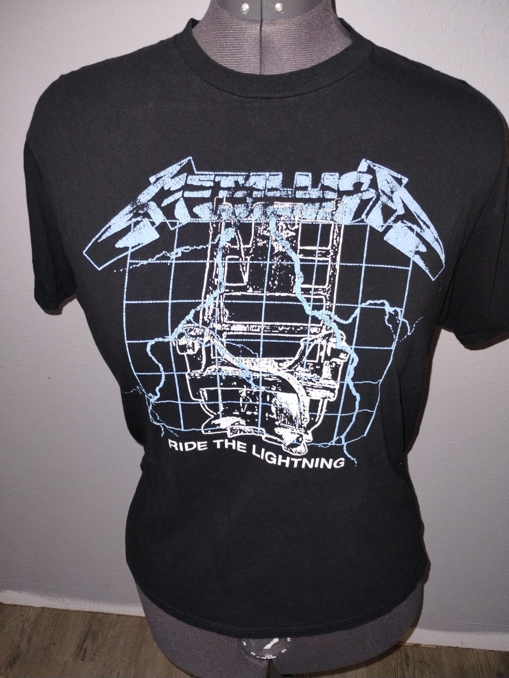 Metallica Vintage Ride the Lightning Graphic T‑Shirt - Black